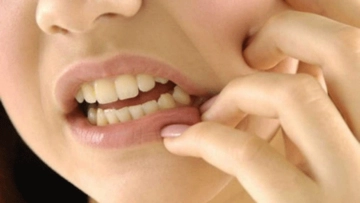 Adet Kanaması Kokusu